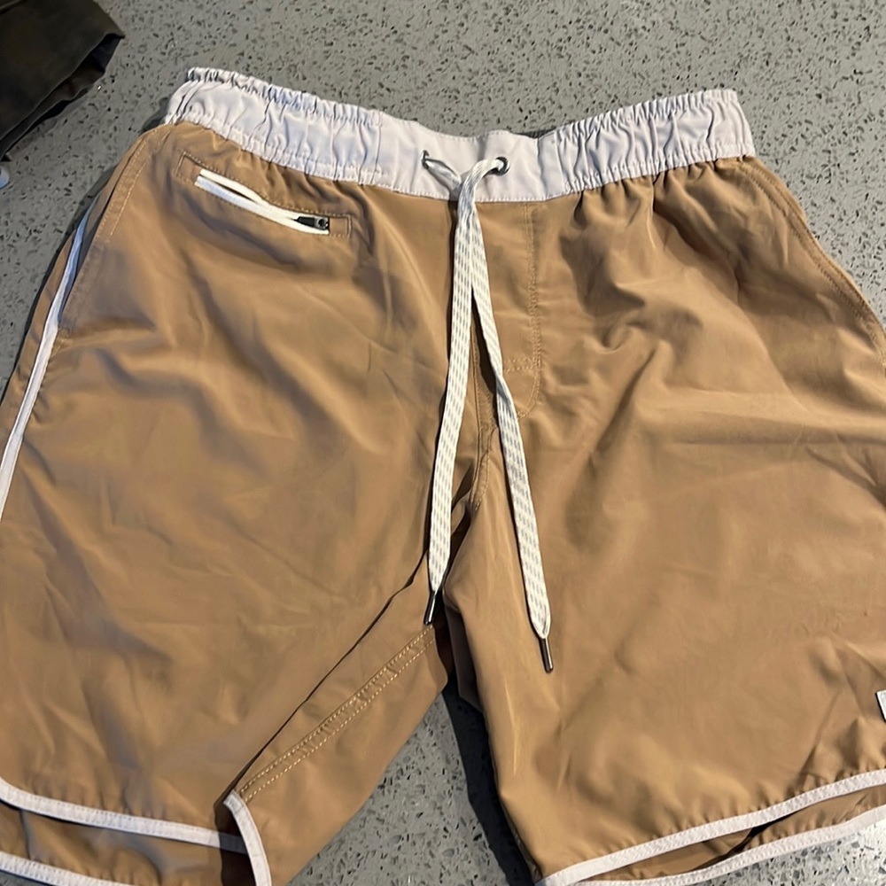 Vouri Men’s casual shorts